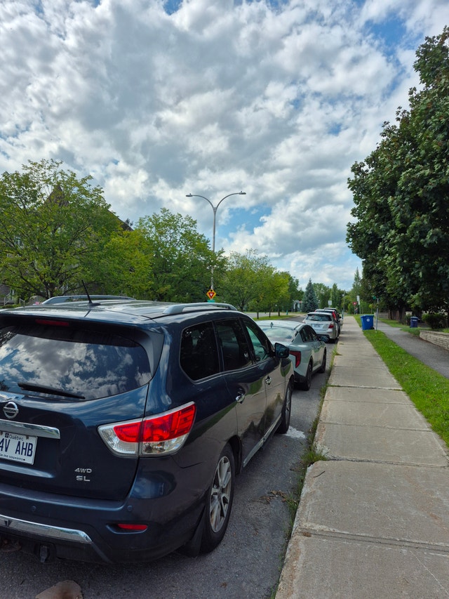 Nissan Pathfinder SL — photo 4