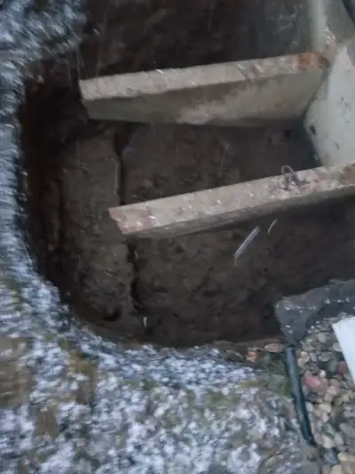 Hello I'm looking for to make cash work this weekend...moving, snow removal or any variety of labour...