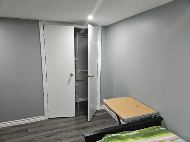 Female‑Only Rooms for Rent – Rossland & Simcoe, Oshawa in Room Rentals & Roommates in Oshawa / Durham Region - Image 4