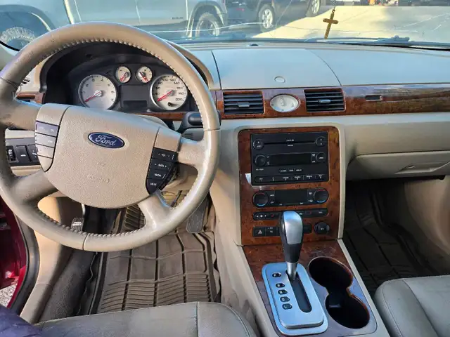 2006 AWD Ford Five Hundred 