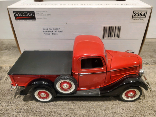 1:25 Diecast SpecCast 1937 Ford Pickup Truck Alligator Jaw Hood in Arts & Collectibles in Kawartha Lakes - Image 2