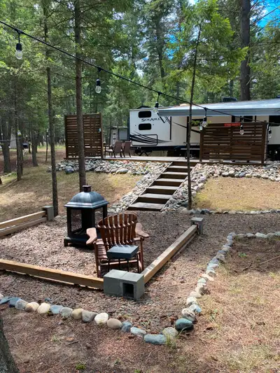 Located southwest of Fernie, BC at Lake Koocanusa, just 3.5 hours from Calgary, in the picturesque,...