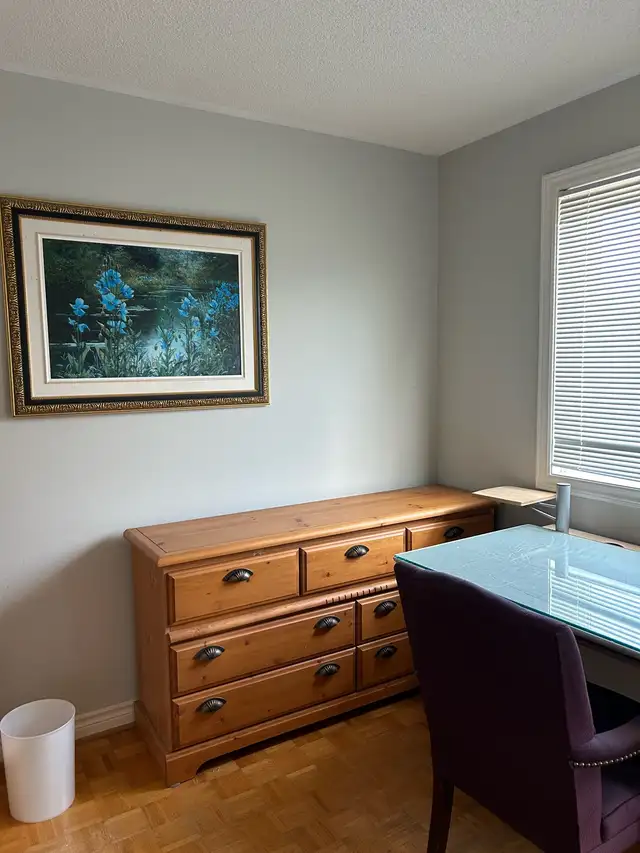 Clean quiet bright upper floor room. Eglinton and Credit Vi in Room Rentals & Roommates in Mississauga / Peel Region - Image 6