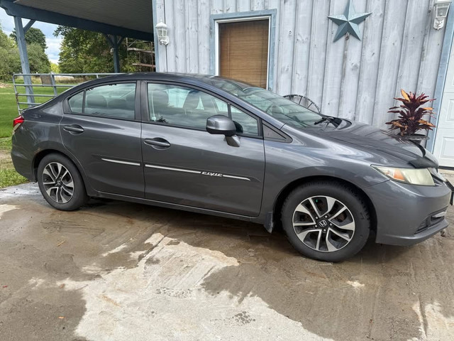 2013 HONDA CIVIC MANUAL TRANSMISSION in Cars & Trucks in Brockville