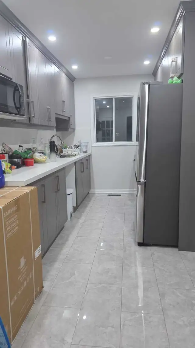 Room for rent in Room Rentals & Roommates in Mississauga / Peel Region - Image 5