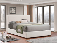 PLATFORM BED IN BOUCLE FABRIC AVAILABLE IN FULL/QUEEN/KING SIZE.