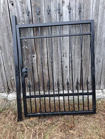 solid steel courtyard gate, View more