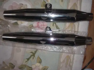 I have a left and right side Harley Davidson chrome pipes for sale, model #s 65605-87A and 656186A....
