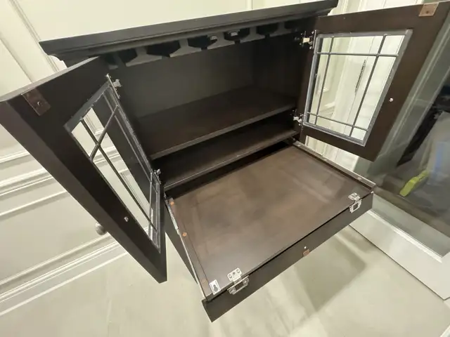 Liquor Cabinet - Custom Solid Maple in Hutches & Display Cabinets in City of Toronto - Image 4