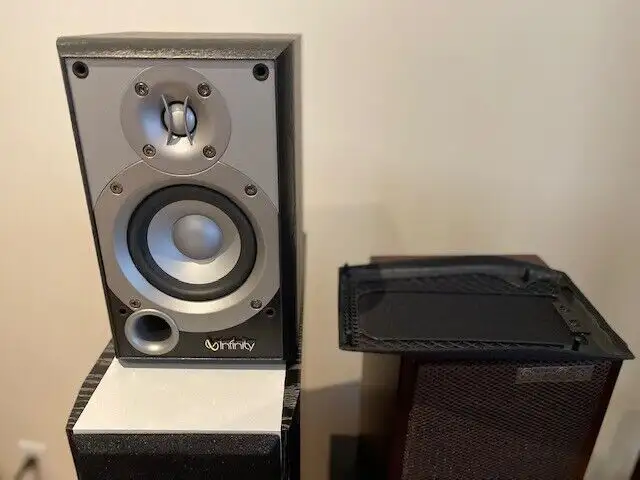 Infinity Primus HCS SAT bookshelf speakers in Speakers in Markham / York Region - Image 7