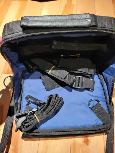 Sacs divers formats,  lot à 25$, View more