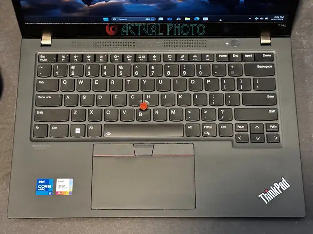 Lenovo ThinkPad T14s Gen 2 Laptop, Intel 4-Core i7-1185G7 in Laptops in Ottawa - Image 3