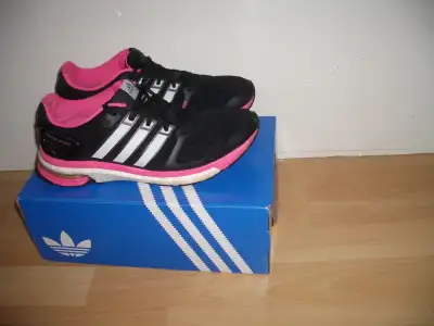 sneakers like new _ ADIDAS _ shoes _ fit size 10 US femme, View more