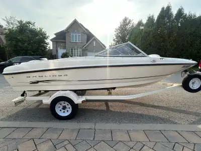 2003 Bayliner 175 with 3.0 Mercruiser 4 Cylinders in a perfect condition. Yearly maintenance done ea...