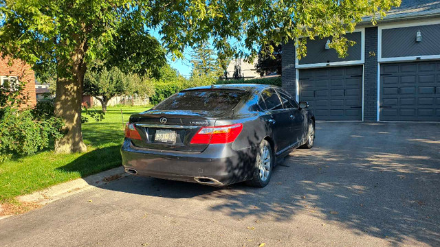 Lexus LS 600hl 2011 in Cars & Trucks in Markham / York Region - Image 3