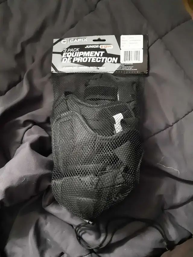 Ensemble de protection skate/trottinette/vélo pour enfant in Kids in Laval / North Shore - Image 3