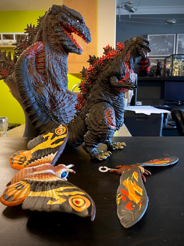 Mothra BANDAI Movie Monster Series vinyl godzilla figures in Toys & Games in Edmonton - Image 3