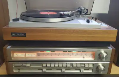 VINTAGE TOSHIBA SET RECEIVER SA-520 & SR-80 TURNTABLE SERVICED, View more