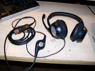 Logitech Computer Headphones with mute/volume up and down adjustable cord, like new, never used. Con...