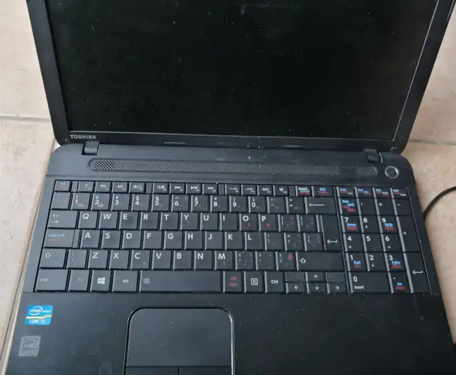 Toshiba Satellite Pro C50-A (model PSCG7C-00J01U) in Laptops in City of Montréal - Image 2