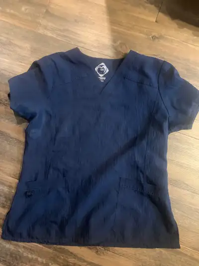 Large scrub top with pockets , View more