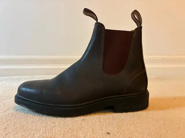 Men's Blundstone Boots in Men's Shoes in Kingston - Image 3