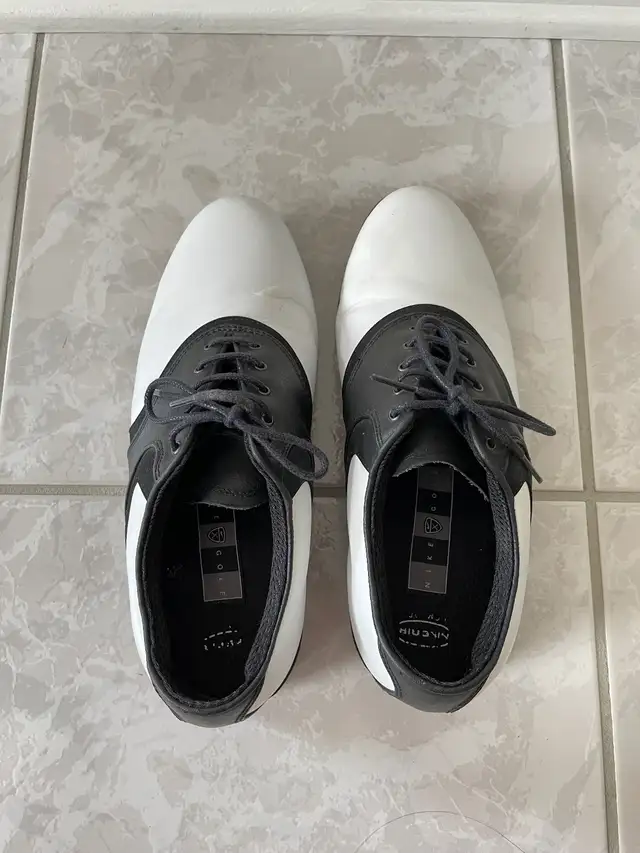Nike Golf shoes in Golf in Ottawa - Image 2
