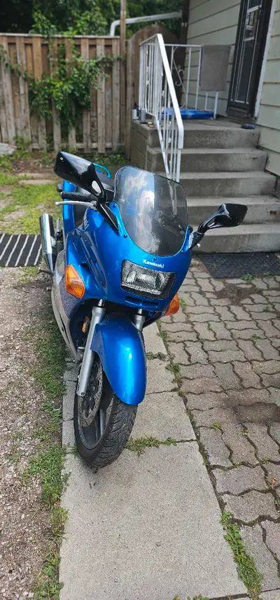 Selling my 2002 Kawasaki Ninja 250, a reliable and fun motorcycle with 33,954 kilometers on the cloc...