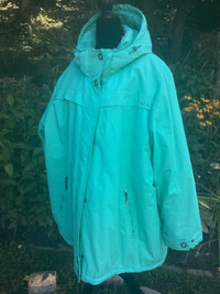 Manteau d'hiver turquoise, femme 4x.