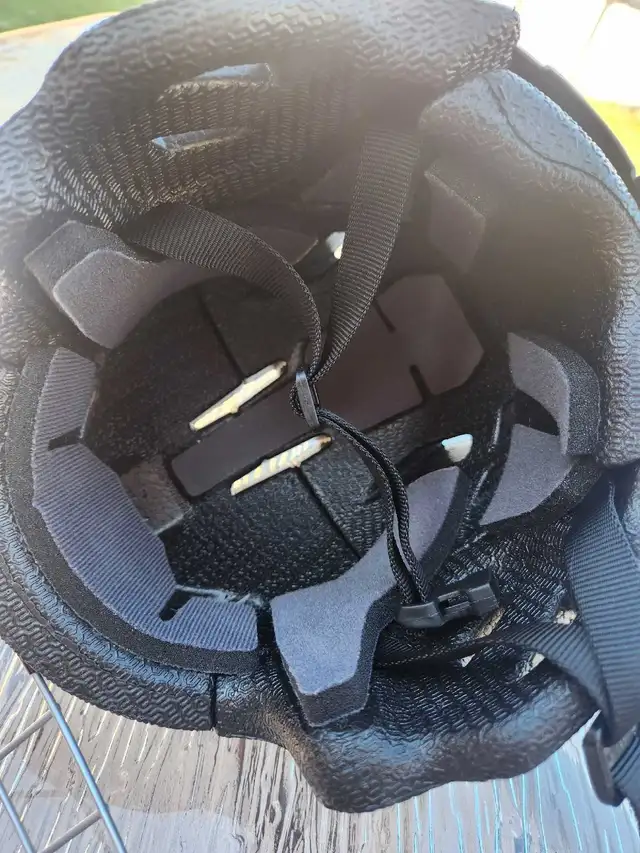 CCM Multi Sport Hockey Helmet- Kids in Hockey in Mississauga / Peel Region - Image 3