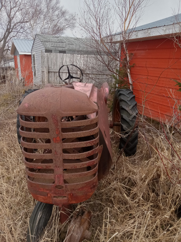 Old tractor for parts or lawn ornament! in Other in Summerside - Image 4