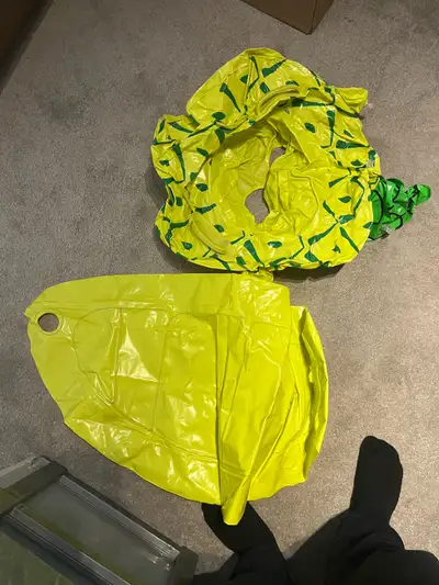 Pick up in transcona No rips or holes