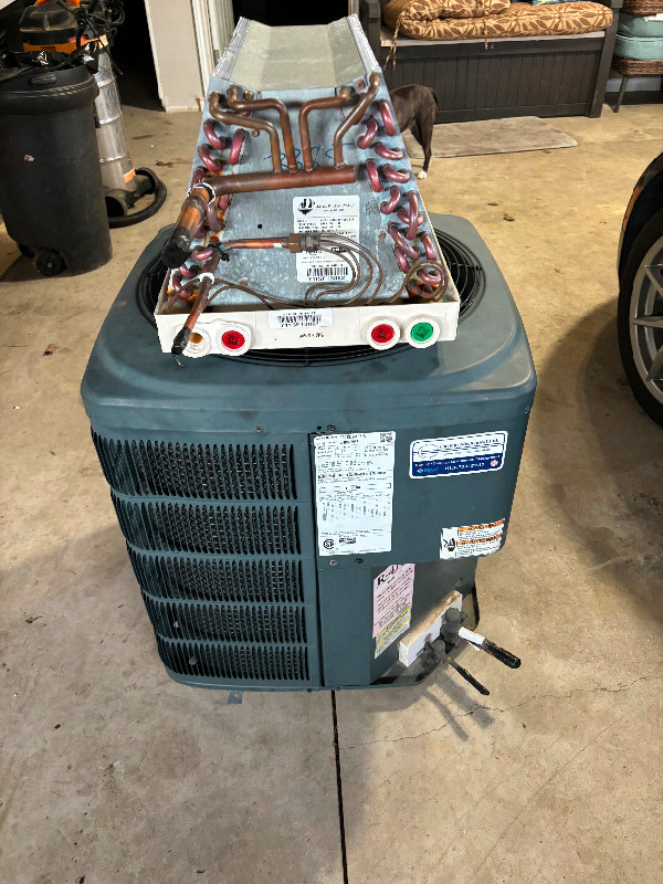 FOR  SALE AIR CONDITIONER 2 TON 5 YEAR OLD in Heating, Cooling & Air in Pembroke - Image 3