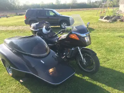 1986 Yamaha Venture with a Side Car