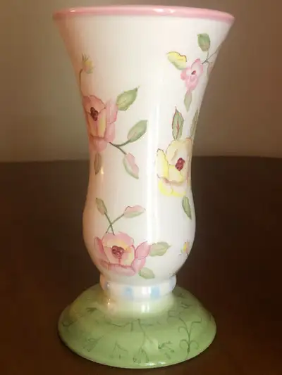 Vase floral pattern. Designed by Tracy Porter. Never used., View more