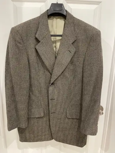2 vestons pour homme  -  2 men's jackets, View more