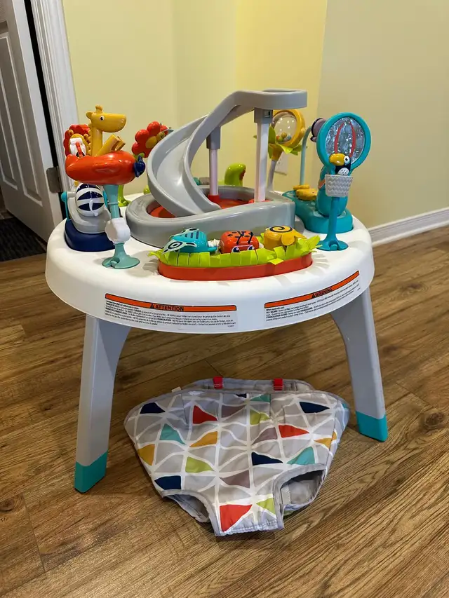 Baby Activity Centre in Toys in Ottawa - Image 4