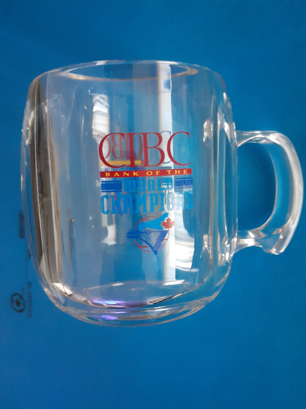 TORONTO BLUE JAY NEW OLD STOCK CIBC 1992 WORLD SERIES COFFEE MUG in Arts & Collectibles in Oakville / Halton Region - Image 2