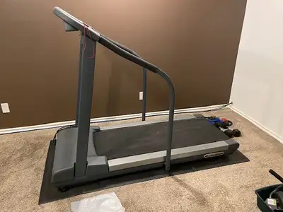 Pace Master Silver Select XP. The Silver Select XP has 7 preprogrammed workouts with adjustable inte...