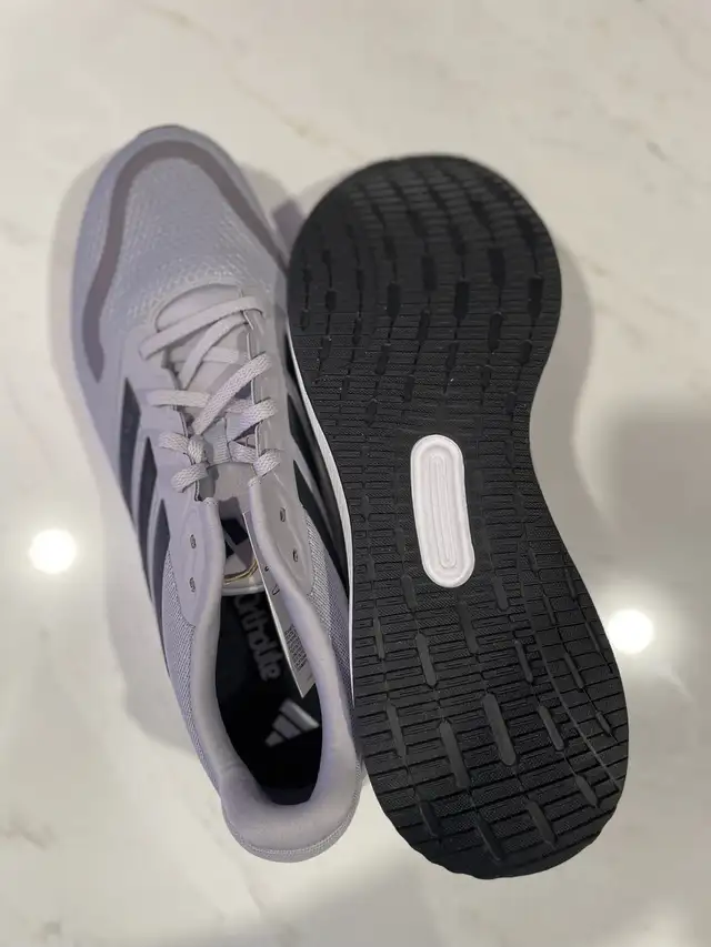 Adidas Run Falcon 5 in Men's Shoes in Kitchener / Waterloo - Image 4