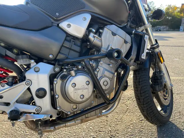 Honda Hornet 919 - CB900F - Fireblade Engine - Road Warrior in Sport Touring in City of Toronto - Image 11