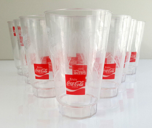 Vintage Coca-Cola Plastic Cups in Arts & Collectibles in City of Toronto