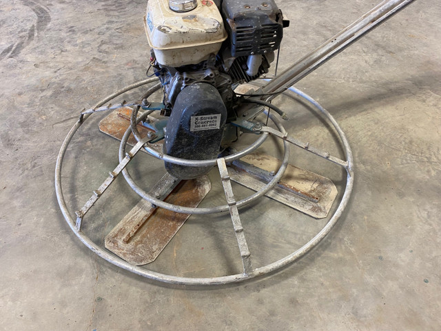 Bartell 46” Power Trowel  in Power Tools in Moose Jaw - Image 2