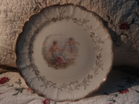 Assiette  décorative en porcelaine