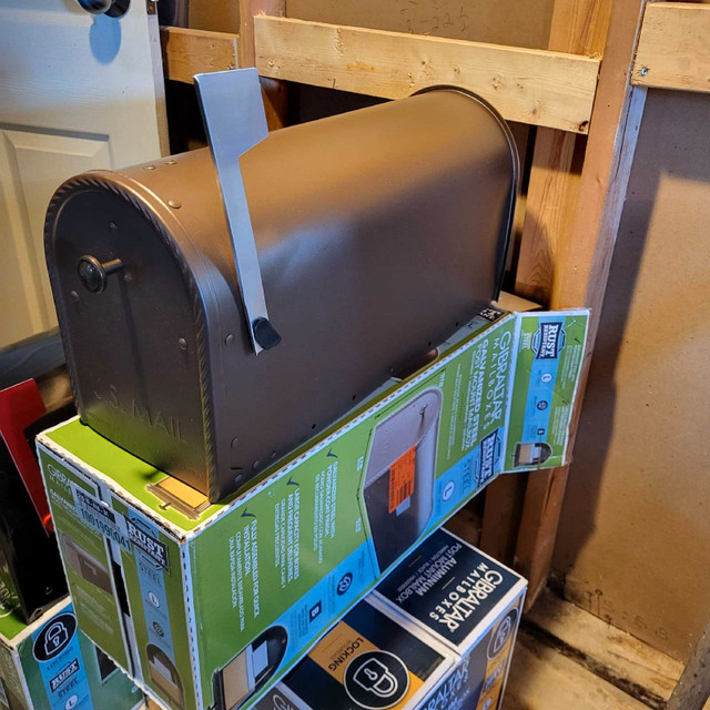 Mail boxes in Garage Sales in Belleville - Image 2
