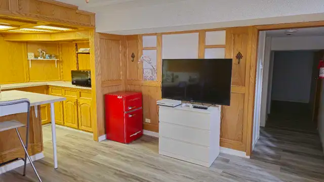 Basement suite in Short Term Rentals in Calgary - Image 11
