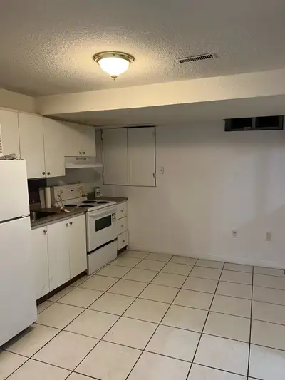 1 Bedroom Basement Near Humber Colle