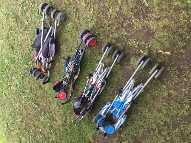 Foldable umbrella stroller in Strollers, Carriers & Car Seats in City of Toronto - Image 3