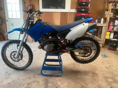 Bike runs great would be great for a starter bike comes with brand new rear sprocket and oil open to...