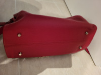 Red leather chain shoulder purse